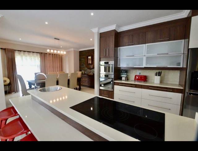 4 BEDROOM PROPERTY TO RENT IN COPPERLEAF ESTATE